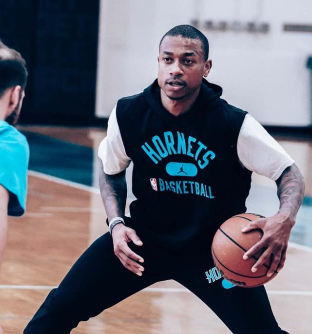 疑让不少球 疑让不少球