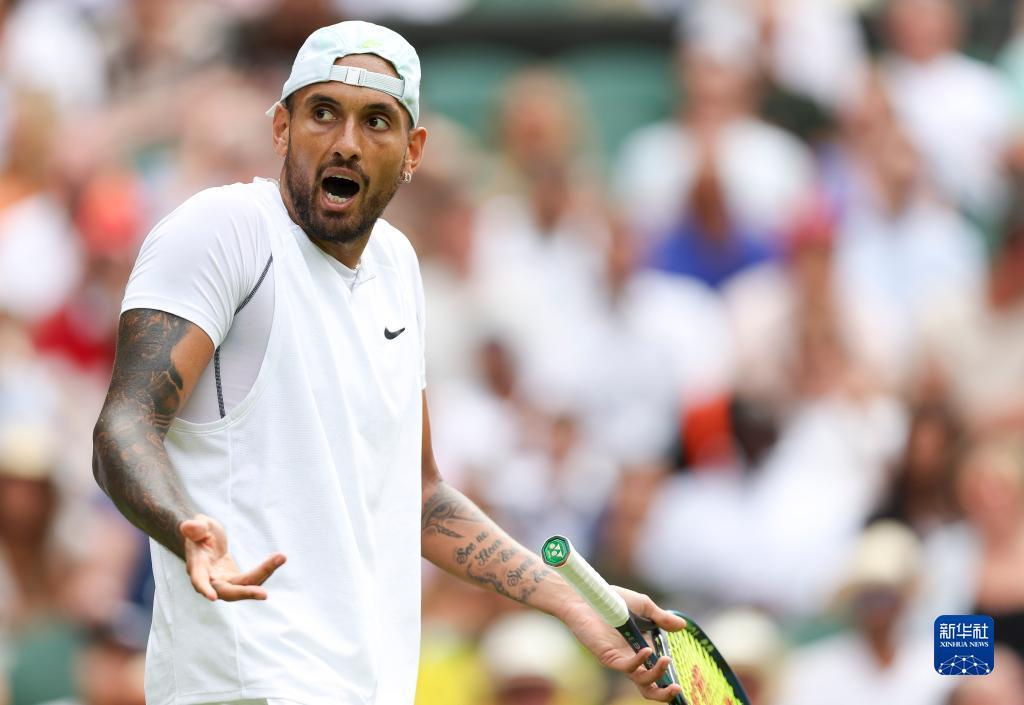 人队犯错 人队犯错