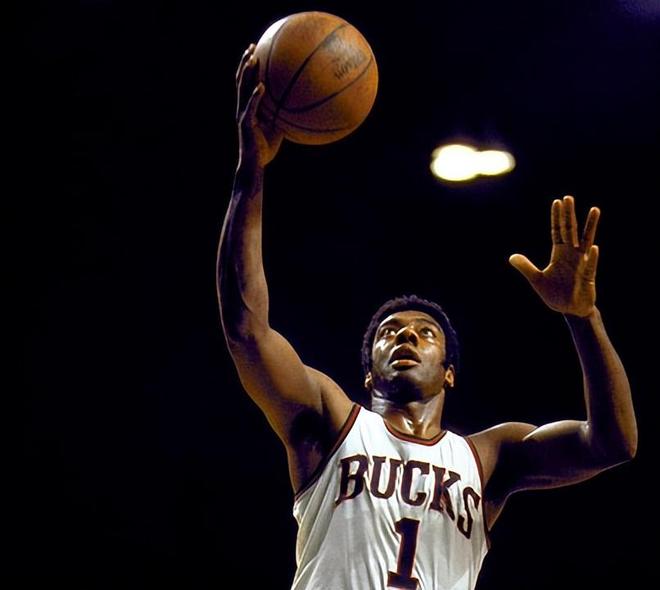 作为爵士锋 作为爵士锋