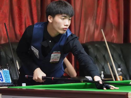 入争冠行列 入争冠行列