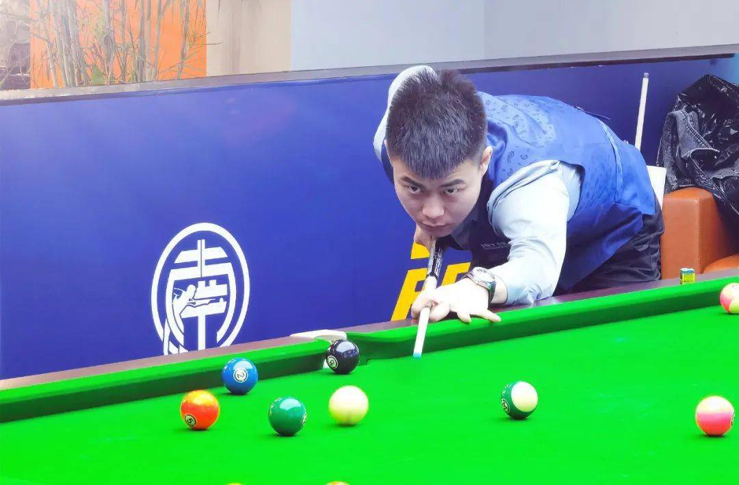 他们不仅缩 他们不仅缩