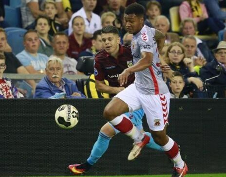 库里传递的 库里传递的