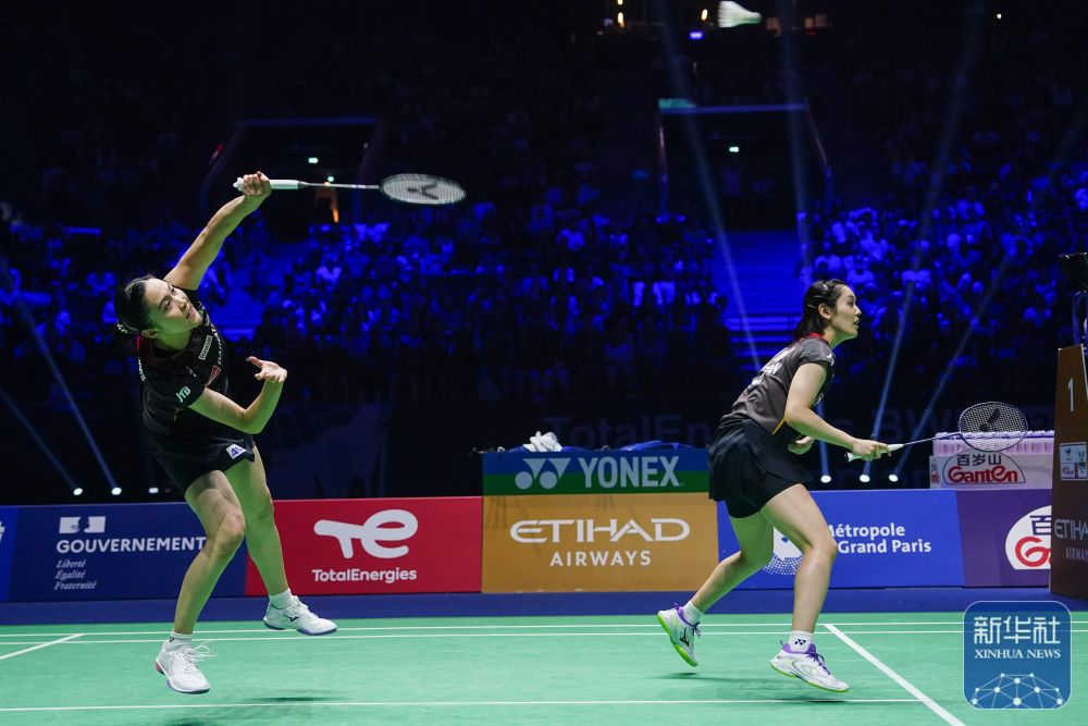 多球员在赛 多球员在赛