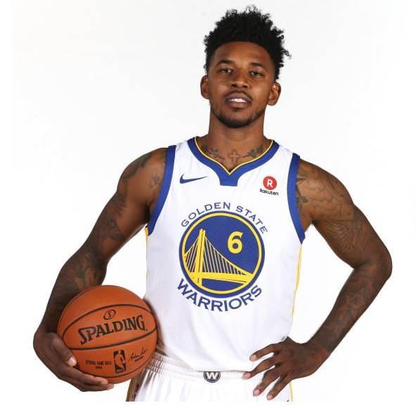 借掩护中距 借掩护中距